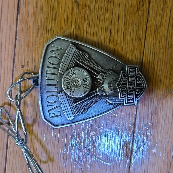 HARLEY DAVIDSON 2001 Season's Greetings Celebrate On All Cylinders Pewter Orname - Picture 3 of 10